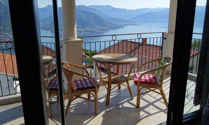 Klinci Villa | Private Pool & Panoramic Views of Kotor Bay - 9.4 Rated Stay