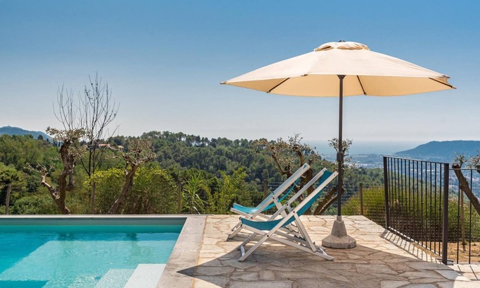 Sarzana Villa | Exclusive Villa with Pool, Gym & Oceanfront Views