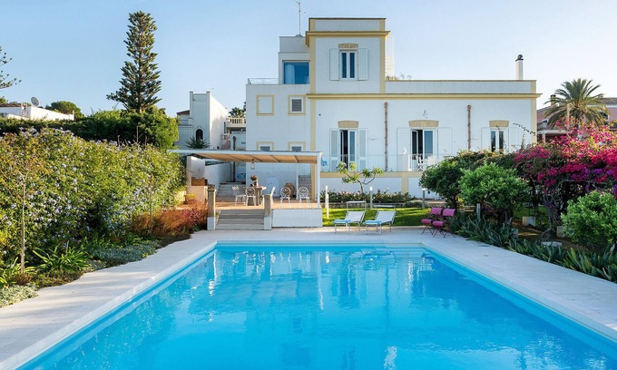 Marsala Villa | Exclusive Villa with Pool and Outdoor Kitchen in Marsala