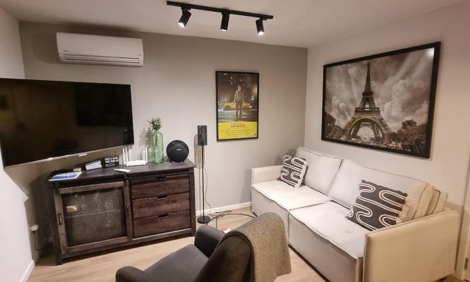 Cordon Apartment | Exclusive Penthouse in Cordon Soho - Rated 9.8/10!