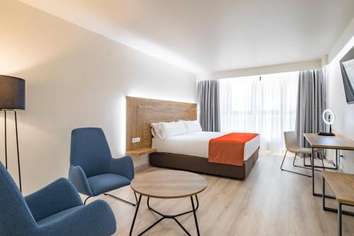 Les Escaldes Hotel | Exe Prisma: 4-Star Comfort with Family-Friendly Amenities
