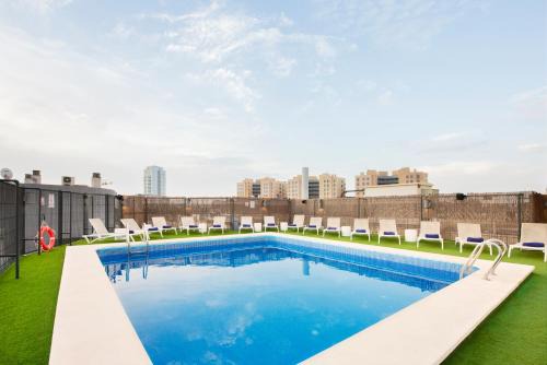 Penya-roja Hotel | Oceanfront Retreat: Exe Rey Don Jaime with Pool & Dining