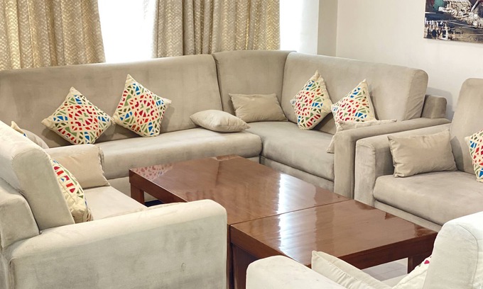 Preet Vihar Apartment | Modern 1 BHK with Kitchen, Pet Friendly & Family Welcoming