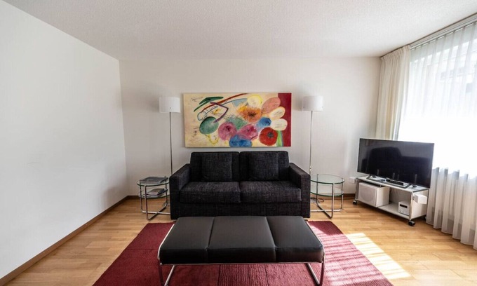 Seefeld Apartment | Executive 1BD flat/city center (Hösch 2)