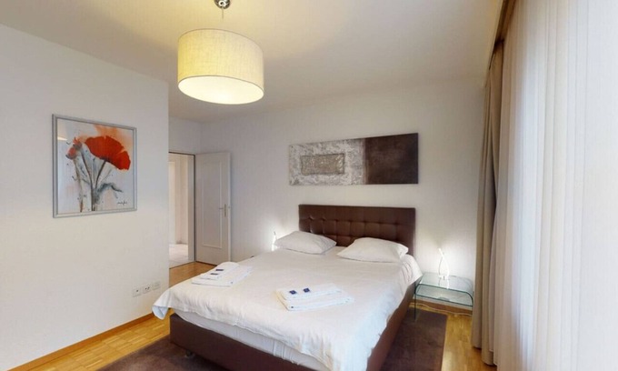 District 8 Apartment | Executive 1BR flat, city center (Hammer 1)