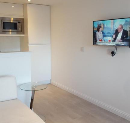 Pitcorthie Apartment | Highly Rated Executive Annex - Dunfermline Awaits You