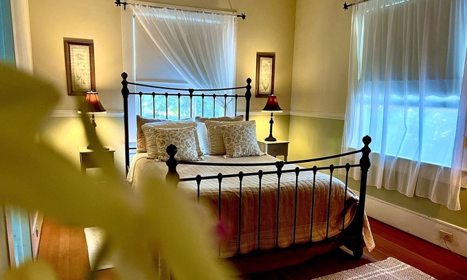 Hawi House | Executive Beach Suite @ Hawi Guest House
