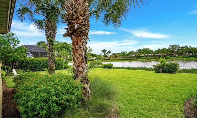 Fort Myers House | Executive Home/Beautiful View/30-Day Discount