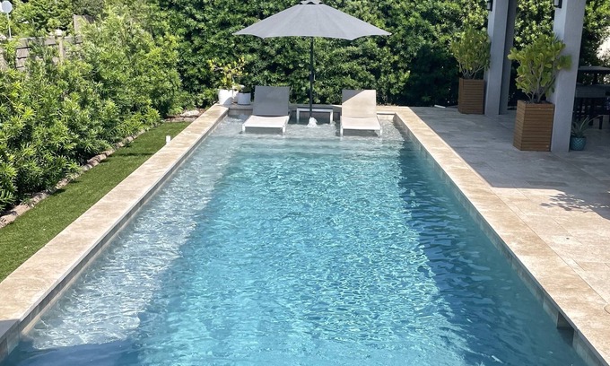 Oldsmar House | Elegant Executive Home with Pool in Tampa Bay