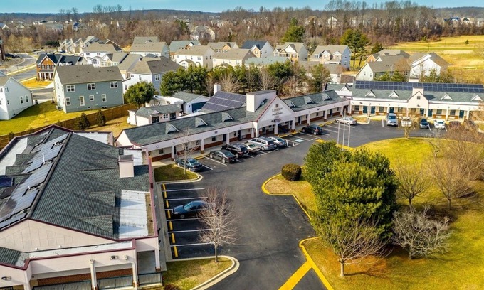 Upper Marlboro Hotel | Comfortable Stay at Executive Inn and Suites with Breakfast