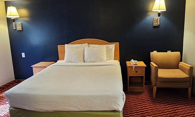 Naples Hotel | Comfortable Extended Stay at Executive Inn and Suites Vernal