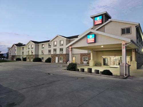 Naples Hotel | Pet-Friendly Executive Inn & Suites Extended Stay in Vernal