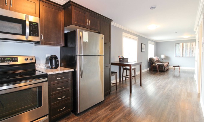 Terra Nova Apartment | Tranquil Home in the City Center with Family-Friendly Amenities
