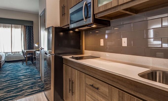 Flour Bluff Hotel | Top-Rated Executive Residency by Best Western in Corpus Christi