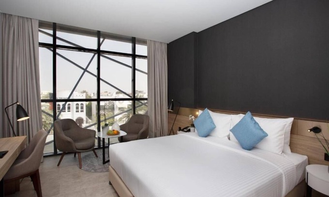 Umm Suqeim 1 Apartment | Executive Room by Kite Beach with Ocean View & Spa Access