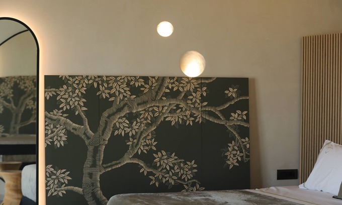Glastros Hotel | Elegant Ruby Suite with Private Pool and Breakfast Included