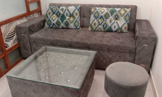 New Delhi Apartment | Cozy Executive Studio Apt Near Moti Nagar, West Delhi