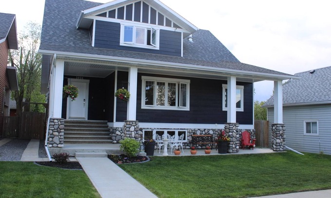 Sylvan Lake House | Modern Farmhouse Retreat with Ocean View & Spa Amenities