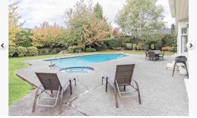 Surrey Newton House | Executive style triple garage 5 bedroom house