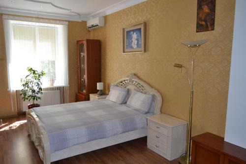 Ternopil Apartment | Prime Executive Suite in the Heart of the City