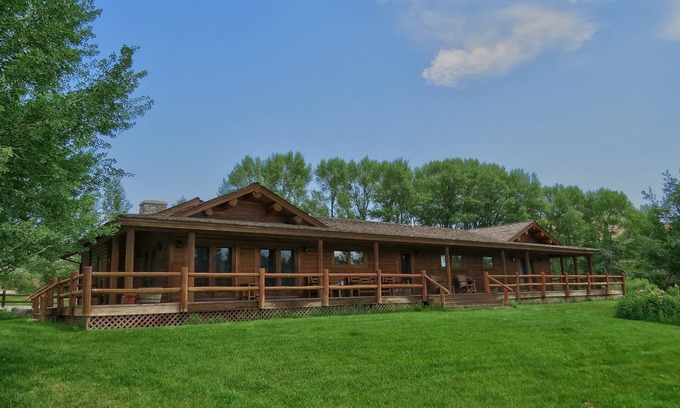 Dubois House | Unforgettable Wind River Retreat for Outdoor Lovers