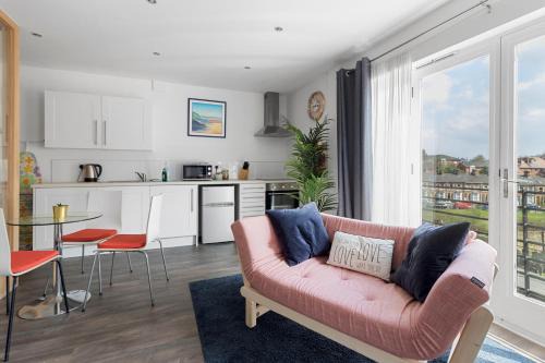 Exeter Apartment | Exeter City Centre Apartments: Family-Friendly Comfort