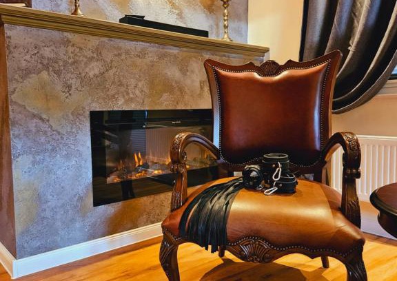 Gifhorn Apartment | Romantic Oceanfront Apartment Secret Desire with Hot Tub