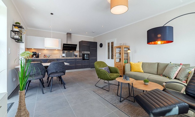 Greetsiel Apartment | Exklusive Ferienwohnung "feerjenkoje" - Moderner Komfort in Zentraler Lage