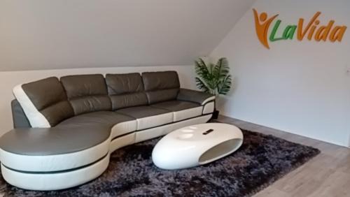 Papenburg Apartment | Exclusive Central Apartment with Ocean View & Netflix Access