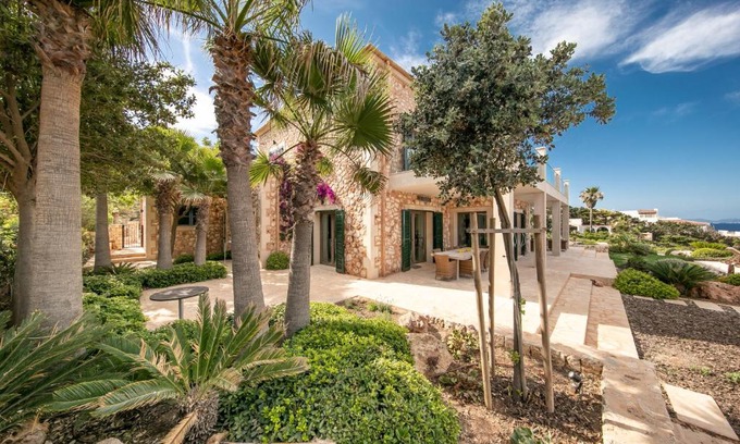 Cala Murada Villa | Exclusive Mallorca Finca with Pool & Family Amenities