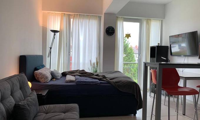 Oststadt Apartment | Relaxing Retreat at Exklusive Wohlfühloase - Free Netflix & Pool