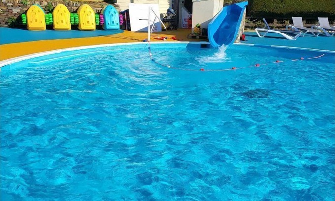 Newquay Cabin | Inviting 3-Bed Caravan at Newquay Holiday Park Awaits