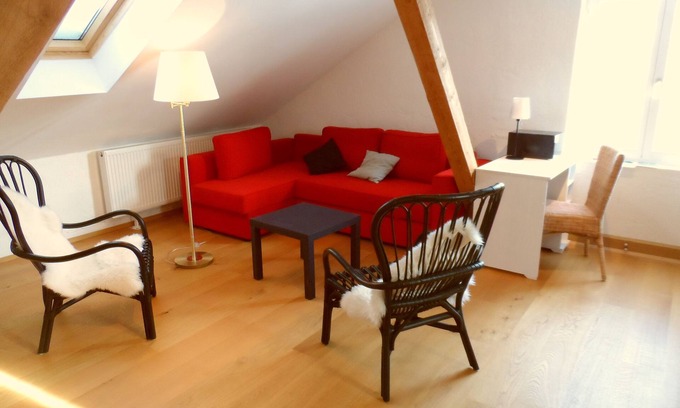 Au am Inn Apartment | Modern Retreat with Ocean View, Pool & Family Amenities