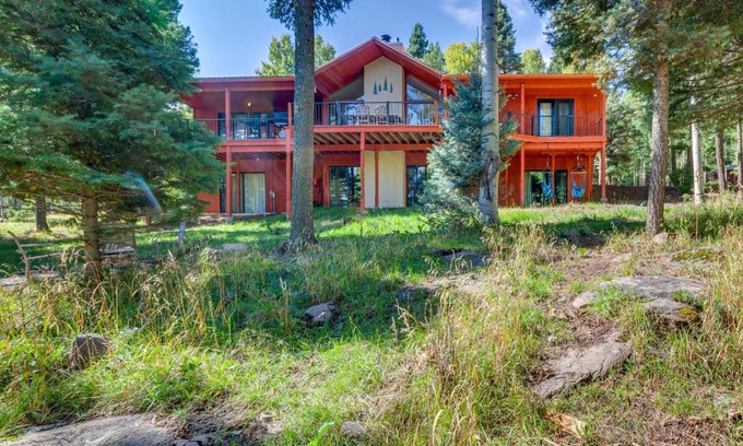 Angel Fire House | Relaxing Angel Fire Home with Indoor Hot Tub for Families