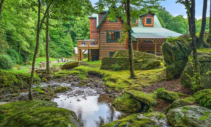 Banner Elk Cabin | Premier Log Home with Private Swimming Hole & Spa Amenities