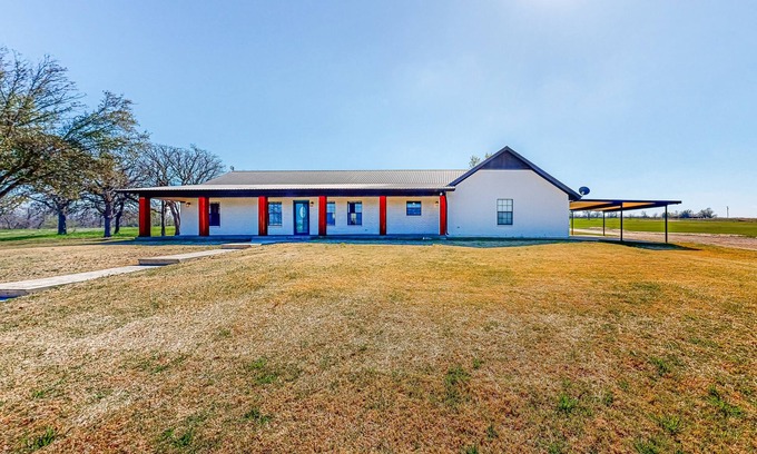 Cameron House | Dog-Friendly Retreat with Pool, Pond & Cozy Fireplace