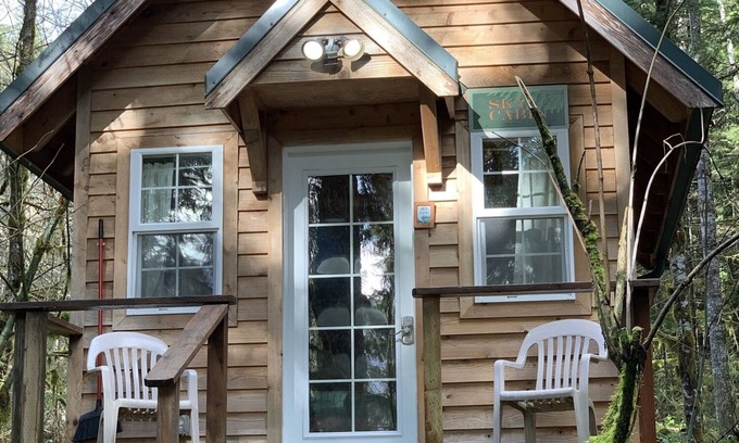 Ashford Cabin | Discover a Cozy Tiny Home Cabin by Mt Rainier National Park