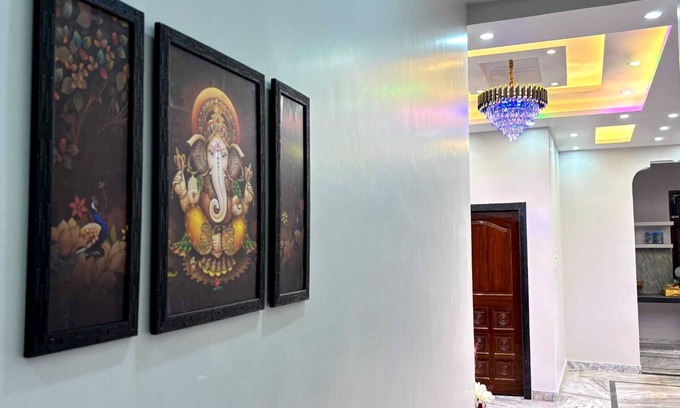 Varanasi Villa | Experience Authentic Varanasi: A Serene Luxurious Homestay: Close to City Centre