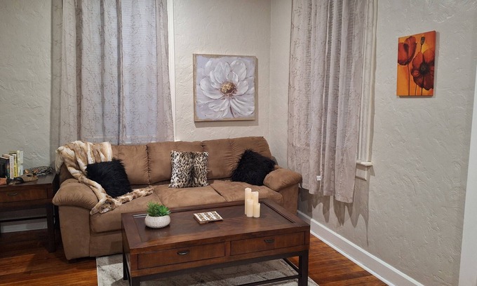 Belleville House | Budget-Friendly 2 BR Home with STL Cardinals Theme & Lake View