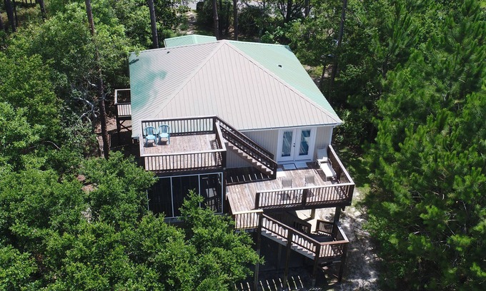 Dauphin Island House | Oceanfront Hotel with Exceptional Guest Rating of 9.2