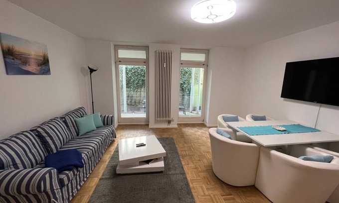 Ostliche Altstadt Apartment | Serene Holiday Apartment Bernstein with Garden & Ocean View