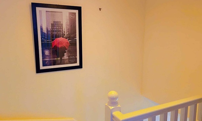 Wigan House | Experience Comfort and Style at Our Modern Luxury 3-Bedroom Guesthouse in Wigan"