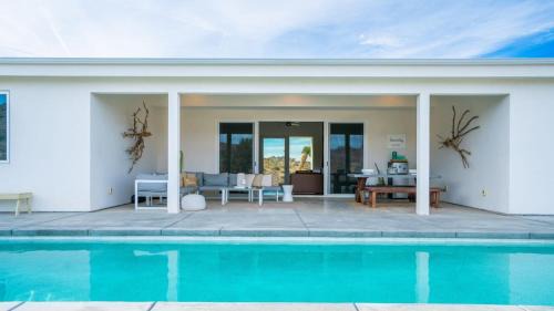 Joshua Tree Villa | Tranquil Desert Retreat Near Joshua Tree Park Entrance