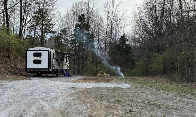 Carterville RV Rental | Indulge in Glamping with Private Hot Tub and Lake Access
