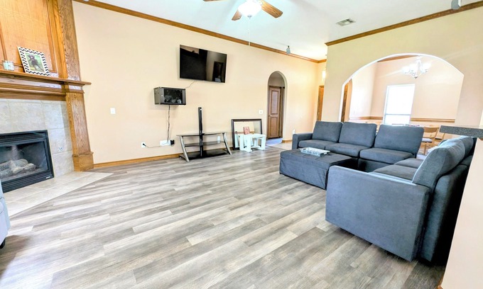 Norman House | Experience Norman living near University