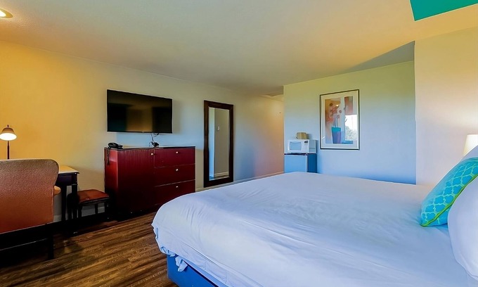 Seaside Hotel | Experience Relaxation in a Whimsical Room by the Riverfront