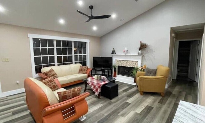 Tallahassee House | Peaceful Stay at Hidden Gem: Pet-Friendly with Great Amenities