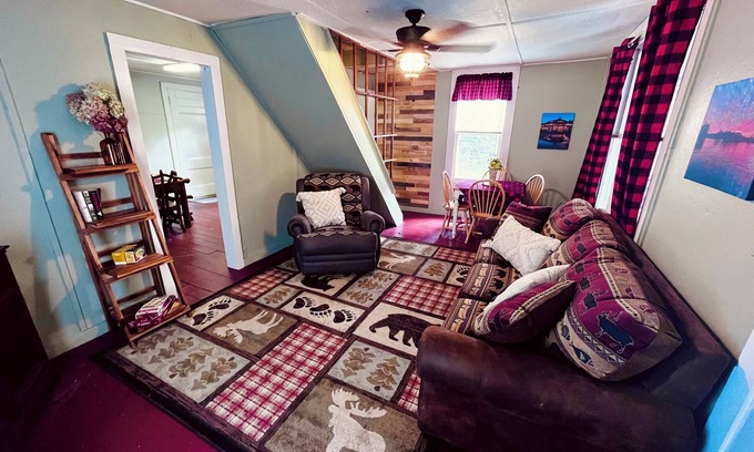 Caroga Lake Cabin | Unforgettable Adventures at Caroga Lake - Pet Friendly Retreat