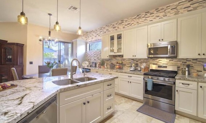 Cortaro House | Guest Rated 10/10: Premier Hotel Near Saguaro National Park