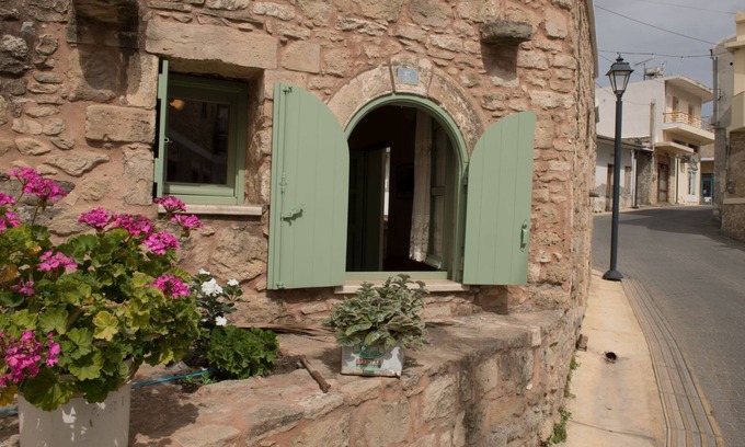Vori House | Experience the authentic Cretan everyday life.